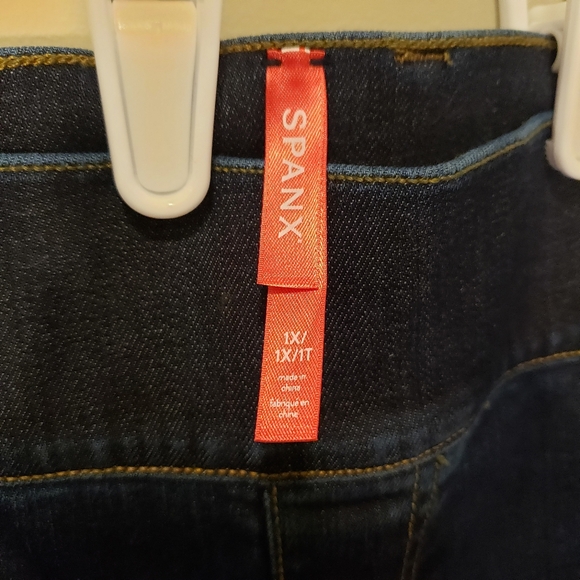 NWT SPANX 37x34 Jeans Flare Dark Blue Midnight Shade Pull-On 20327R Size 1X - Picture 3 of 6
